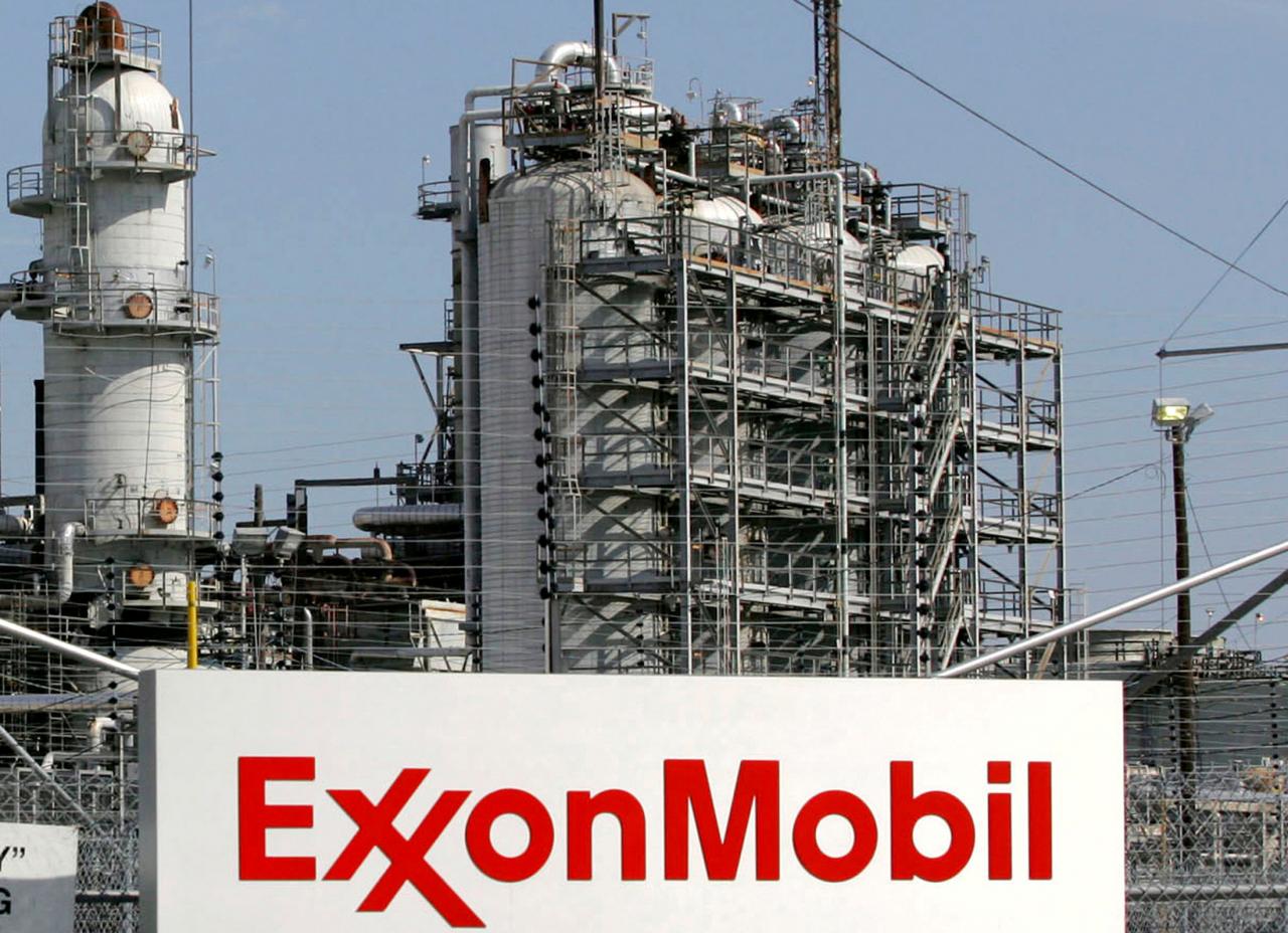 Athos Capital Ltd Acquires Shares of 9365 Exxon Mobil Corporation (XOM)