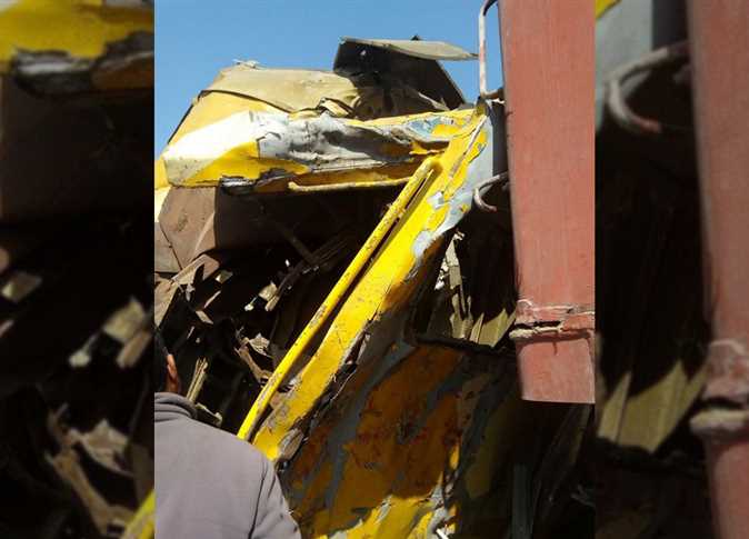 Trains collide north of Egyptian capital, 15 killed Trains collide north of Egyptian capital, 15 killed
