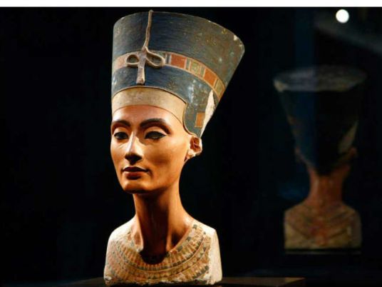 nicholas reeves nefertiti